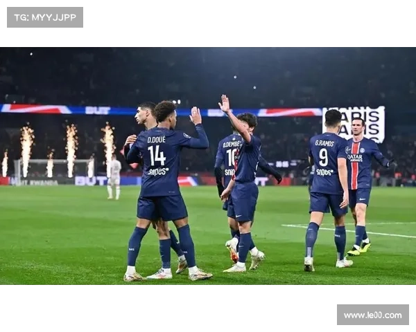 巴黎圣日耳曼与马赛激战正酣 法甲巅峰对决精彩瞬间回顾